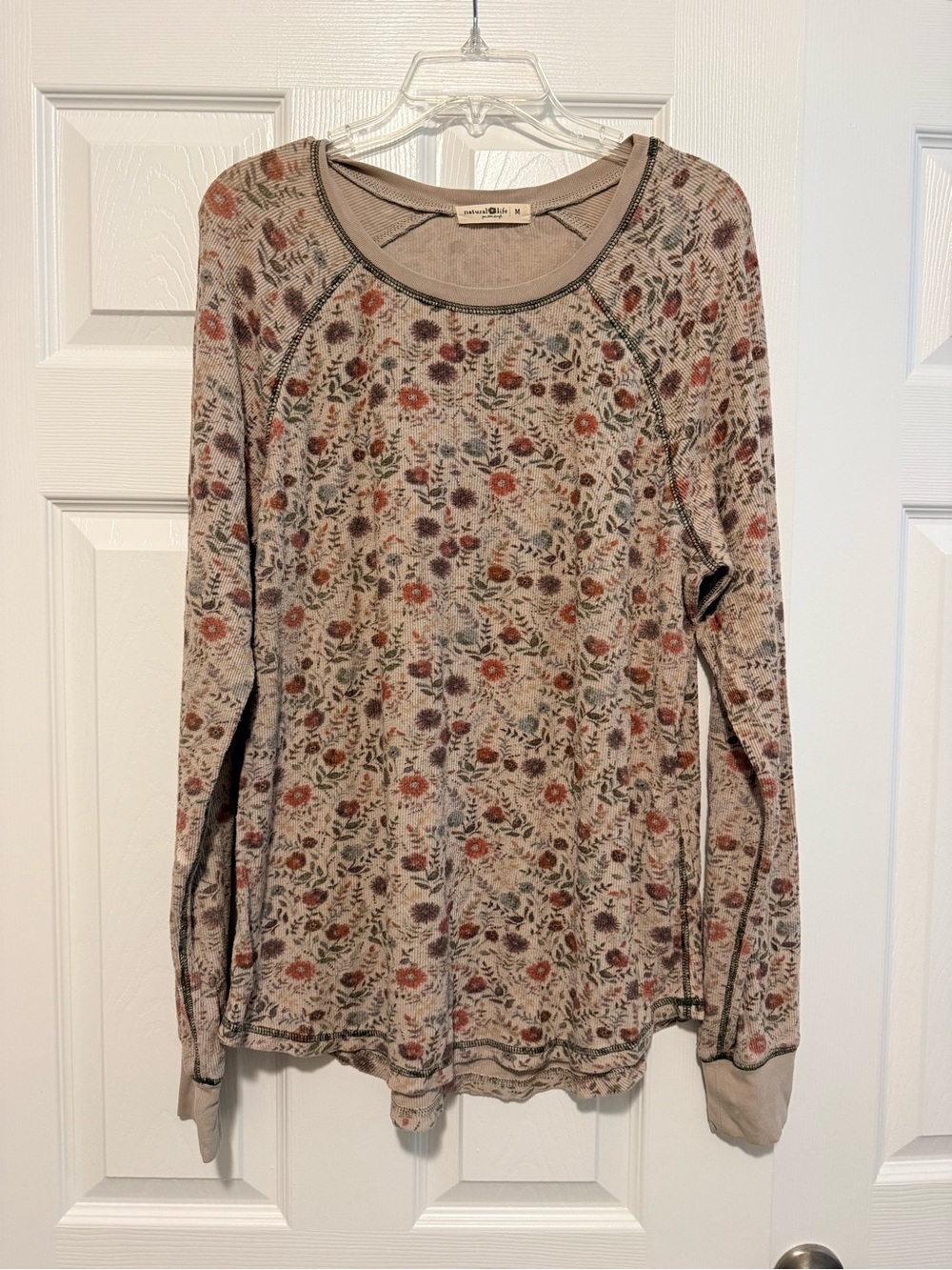 NATURAL LIFE Beige Floral Long-Sleeve Tee